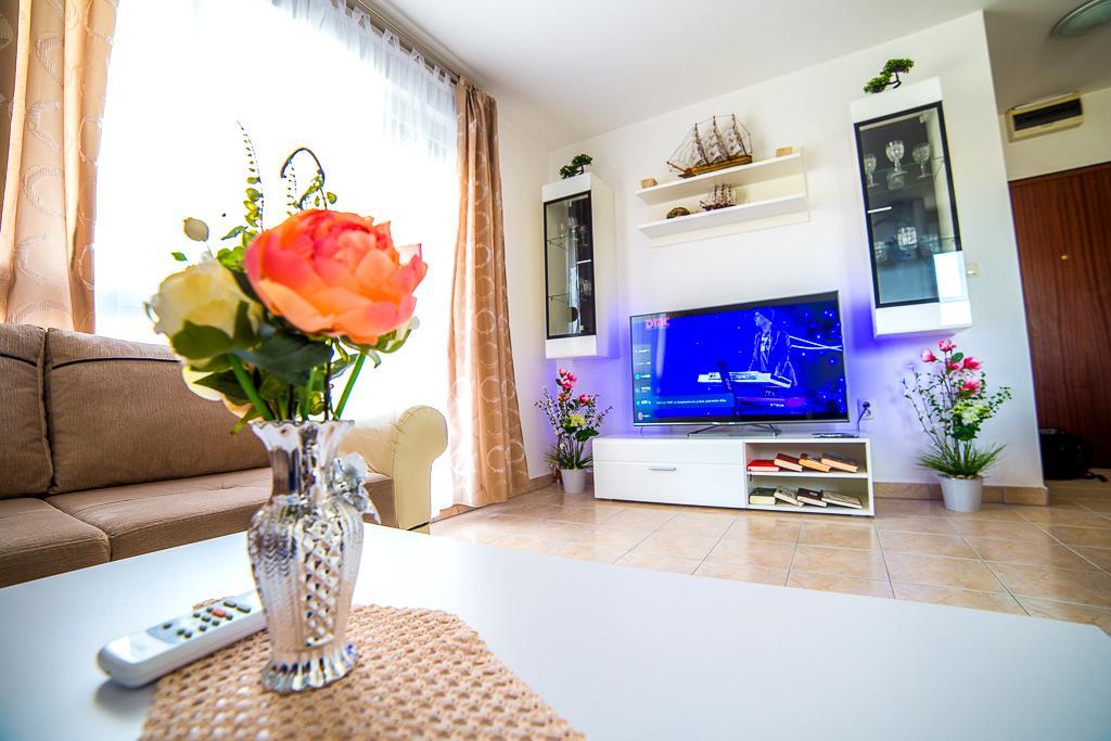 Split Apartments Shell Ngoại thất bức ảnh